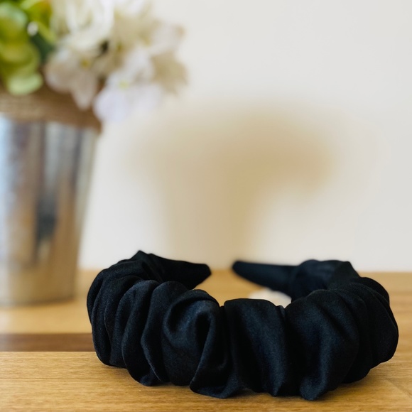 Ruffled ruched Headbands 2 for 14 - Picture 6 of 10